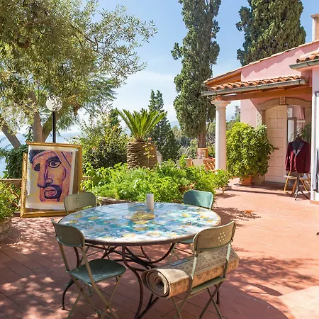 Krater Villa Taormina