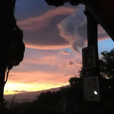Villa Krater