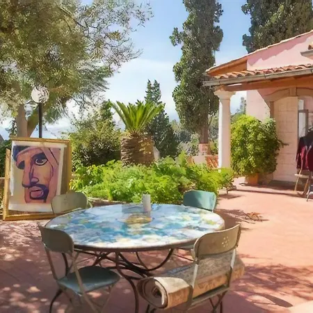 Krater Villa Taormina